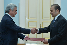  Президенту вручил верительные грамоты новоназначенный посол Египта в Армении