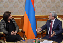 Президент принял Госсекретаря Франции по вопросам развития и франкофонии Анник Жирарден