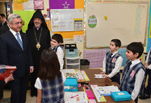  Президент в Массачусетсе посетил институт имени Эдварда Кеннеди и национальную гимназию Сурб Степанос