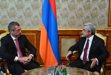   Президент принял депутата Европейского Парламента Франка Энгеля