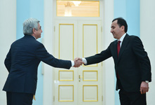  Президент принял верительные грамоты новоназначенного посла Таджикистана в Армении