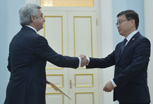  Президент принял верительные грамоты новоназначенного посла Казахстана в Армении
