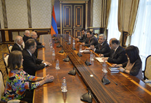  Президент принял группу аргентинских армян, занимающихся благотворительностью