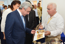  Президент присутствовал на церемонии открытия выставки «Новые перспективы для сирийских армян»