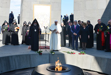 President Serzh Sargsyan with Pope Francis and  Catholicos of All Armenians visited the Armenian Genocide Memorial