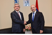Նախագահը Արգենտինայի Անկախության օրվա առթիվ այցելել է Հայաստանում Արգենտինայի դեսպանություն