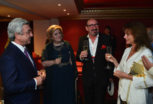  President met with the honorary guests and movie professionals participating in the Golden Apricot International Movie Festival