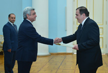 Նախագահին հավատարմագրերն է հանձնել Հայաստանում Վրաստանի նորանշանակ դեսպան Գիորգի Սագանելիձեն
