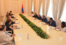  Президент Серж Саргсян принял сегодня депутата Палаты Представителей Бельгии, руководителя группы дружбы Бельгия-Армения Эльс ван Хоф