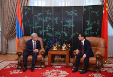 On the occasion of the National Day of the PRC President visited the Embassy of China in Yerevan
