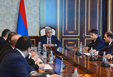  Նախագահը խորհրդակցություն է հրավիրել ճանապարհային երթևեկության կանոնների նկատմամբ վերահսկողական համակարգերի և վճարովի ավտոկայանատեղերի կազմակերպման աշխատանքների քննարկման նպատակով
