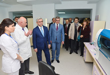 Президент присутствовал на церемониях открытия модернизированного Центра гематологии и капитально отремонтированного дома-музея М.Сарьяна