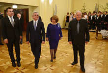 Президент принял участие в торжественном вечере, посвящённом 75-летию Государственного театра музыкальной комедии имени А.Пароняна