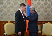 Նախագահ Սերժ Սարգսյանն ընդունել է &laquo;Էֆ Էլ Սմիթ&raquo; ընկերության գործադիր տնօրեն Թոմաս Շուլցին