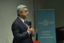 Նախագահը հանդիպում է ունեցել &laquo;Լույս&raquo; հիմնադրամի ներկայացուցիչների հետ
