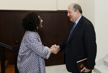 President Armen Sarkissian received Arsin&eacute;e Khanjian 