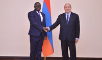 Նախագահ Արմեն Սարգսյանին հավատարմագրերն է հանձնել Հայաստանում Բենինի նորանշանակ դեսպանը