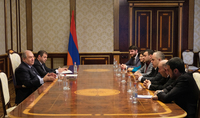 Նախագահ Արմեն Սարգսյանը հանդիպել է մի խումբ փաստաբանների հետ