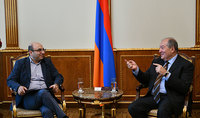 Հանրապետության նախագահ Արմեն Սարգսյանն այսօր  հանդիպել է &laquo;Այլընտրանքային նախագծեր&raquo; խմբի անդամների հետ 