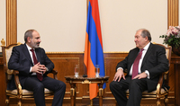 Armen Sarkissian and Nikol Pashinian discussed issues related to the country&rsquo;s development: it is essential that state institutions function in sync