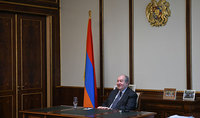 Նախագահ Արմեն Սարգսյանը ճարտարապետ Անահիտ Թարխանյանի հետ քննարկել է Ծիծեռնակաբերդի տարածքում համազգային այգի՝ &laquo;Հայ պարկ&raquo; ստեղծելու նախաձեռնությունը