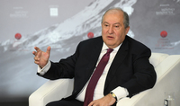 &laquo;Надеюсь, перемирие будет началом возвращения к мирному процессу&raquo;, - заявил Президент Армен Саркисян на открывшемся сегодня в Ереване втором Армянском Саммите умов