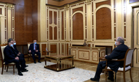 Президент Армен Саркисян встретился с Вазгеном Манукяном, Артуром Ванецяном, Ваграмом Багдасаряном и Арцвиком Минасяном