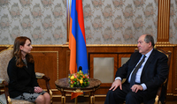 Президент Армен Саркисян встретился с руководителями фракций НС «Мой шаг», «Просвещённая Армения» и секретарём фракции «Процветающая Армения»