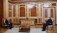 Президент Армен Саркисян встретился с представителем политической инициативы «Третья сила», руководителем фонда «Товмасян» Артаком Товмасяном