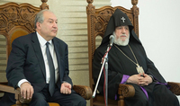 The President of the Republic Armen Sarkissian met with the Catholicos of All Armenians Karekin II in the Mother See of Holy Etchmiadzin