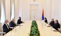 Տարածաշրջանում ստեղծված բարդ պայմաններում չափազանց կարևոր է դարձել հայ-իրանական հարաբերությունների առավել խորացումը. նախագահ Արմեն Սարգսյանը հյուրընկալել է ԻԻՀ ԱԳ նախարարին