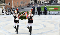 Президент Армен Саркисян в Риме на Площади Венеции у мемориала "Алтарь Отечества" воздал дань уважения