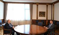 Президент Армен Саркисян принял Председателя партии «Во имя Республики» Армана Бабаджаняна