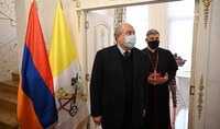Le Président Armen Sarkissian a visité la Nonciature Apostolique du Saint Siège en Arménie