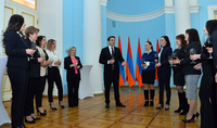 Alen Simonyan a accueilli un groupe de femmes travaillant dans le secteur médical