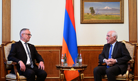 Le Président Vahagn Khatchatourian a reçu le Chargé d'Affaires de la Suisse Stefan Kloetzli