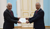 Президент Ваагн Хачатурян принял верительные грамоты новоназначенного посла Чили в Армении Эдуардо Эскобара