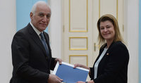 Президент Ваагн Хачатурян принял верительные грамоты новоназначенного посла Дании в Армении Анн Товт Соренсен