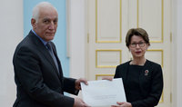 Президент Ваагн Хачатурян принял верительные грамоты новоназначенного посла Латвии в Армении Эдите Медне