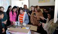 Аппарат Президента Республики подарил книги областным библиотекам