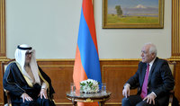 Le Président de la République Vahagn Khatchatourian a reçu l'Ambassadeur de l'Etat du Koweït en Arménie