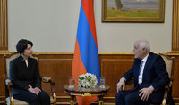 Президент Ваагн Хачатурян принял посла Эстонии в Армении Рину Кальюранд