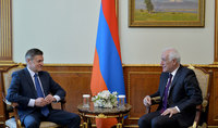 Президент Ваагн Хачатурян принял Чрезвычайного и полномочного посла Греции в Армении Евангелиоса Турнакиса