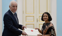 La nouvelle ambassadrice de l'Inde, Nilakshi Saha Sinha, a présenté ses lettres de créance au président Vahagn Khatchatourian