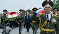 Президент Ваагн Хачатурян в Цицернакаберде воздал дань уважения памяти жертв Геноцида армян