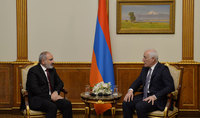 Le président Vahagn Khatchatourian a rencontré le premier ministre Nikol Pachinian