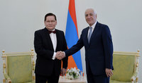 Президент Ваагн Хачатурян принял верительные грамоты новоназначенного посла Монголии в Армении Улзийсахана Энхтувшина
