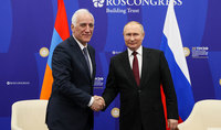 Президент Ваагн Хачатурян направил поздравительное послание Президенту РФ Владимиру Путину по случаю Дня России