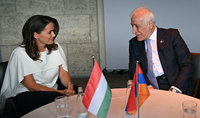 Նախագահ Վահագն Խաչատուրյանը հանդիպել է Հունգարիայի նախագահ Կատալին Նովակի հետ