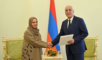 L'ambassadrice des Émirats arabes unis en Arménie, Nariman Mohammed Sharif Al Mullai, a présenté ses lettres de créance au président Vahagn Khatchatourian